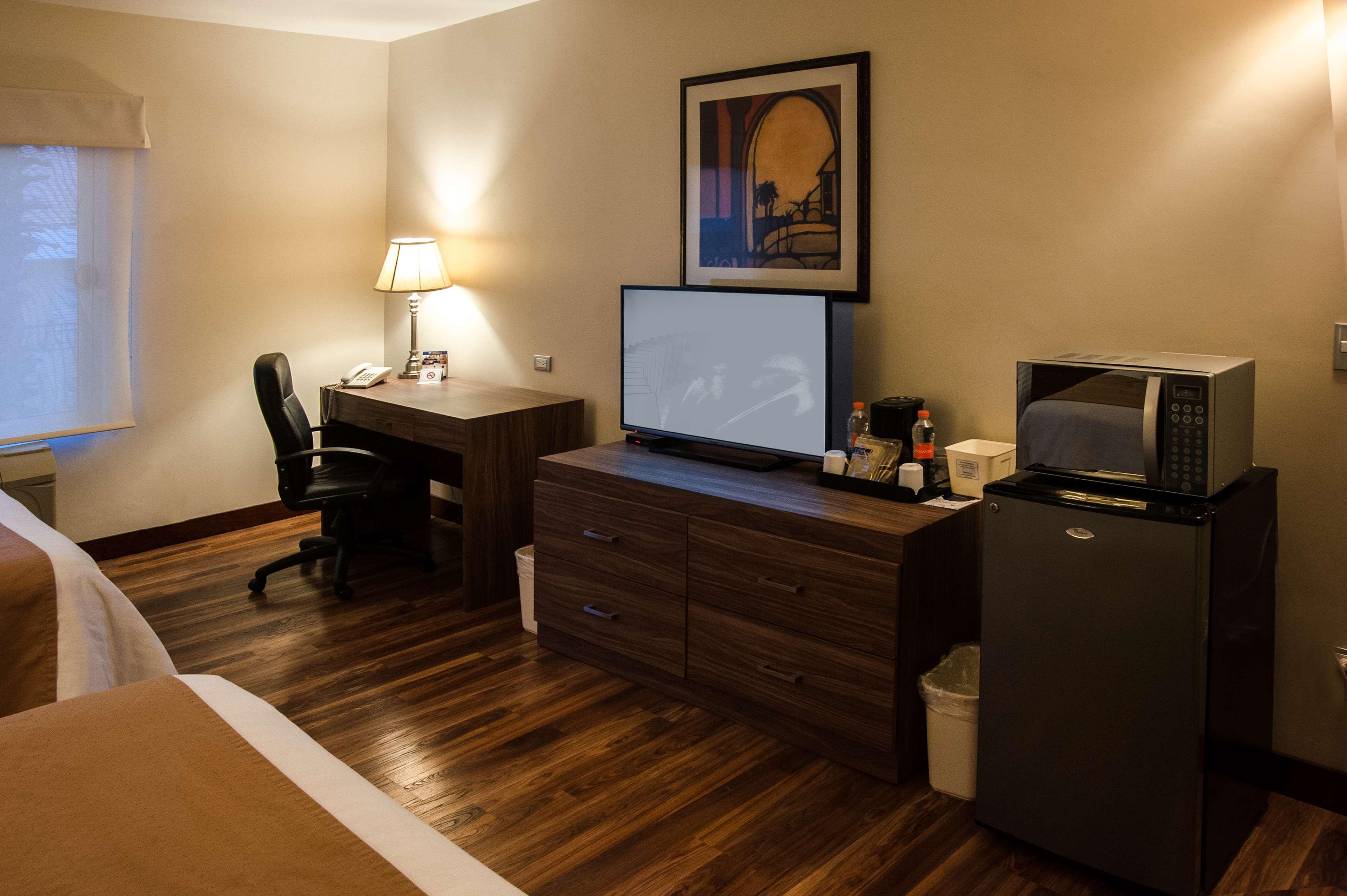 Best Western Plus Chihuahua Aeropuerto Exteriör bild