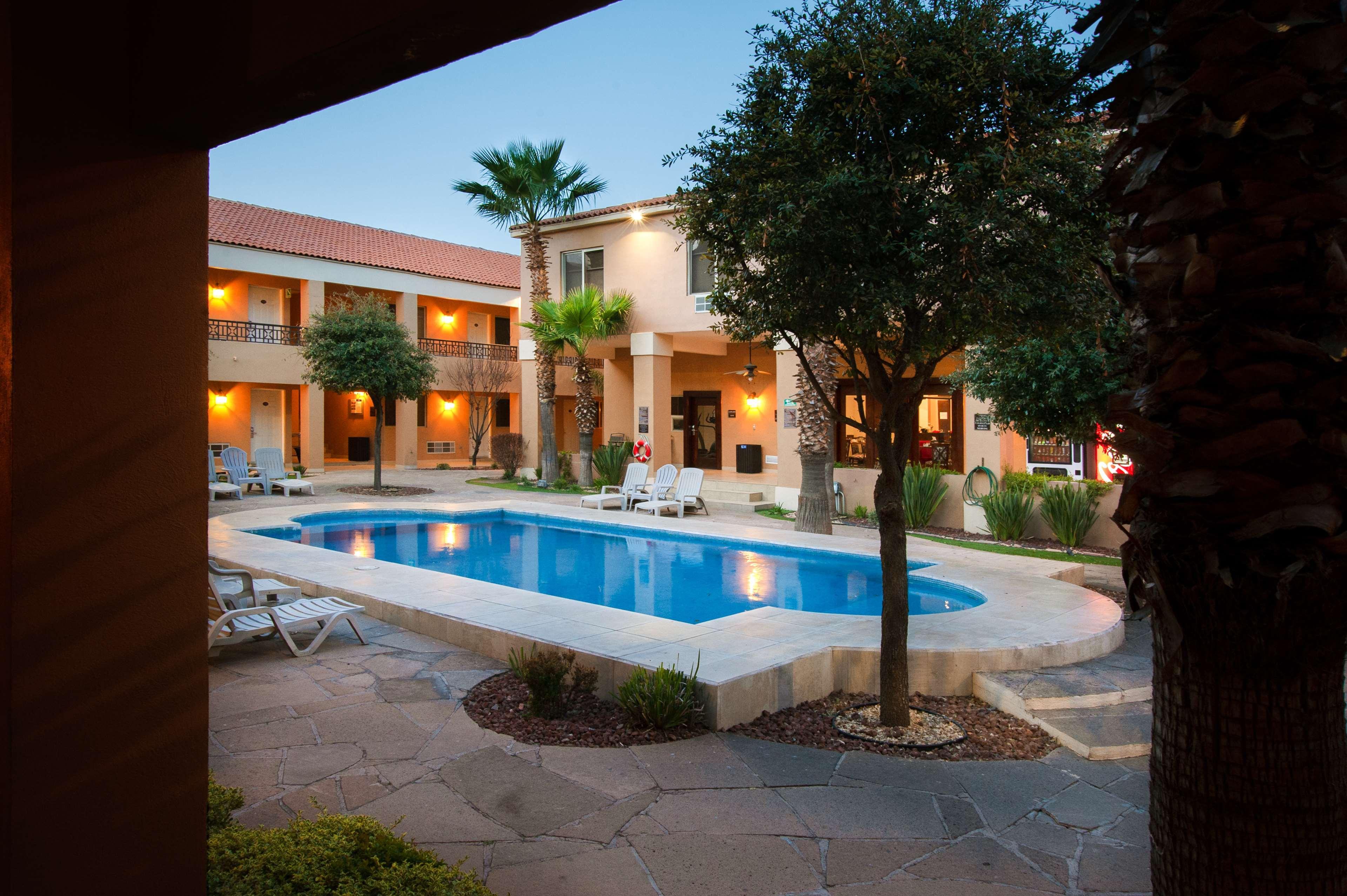 Best Western Plus Chihuahua Aeropuerto Exteriör bild